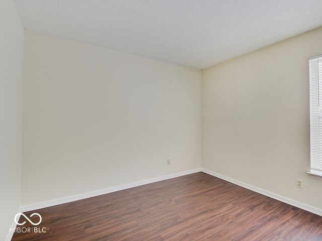 2372 Summerwood Lane, Greenwood, IN 46143