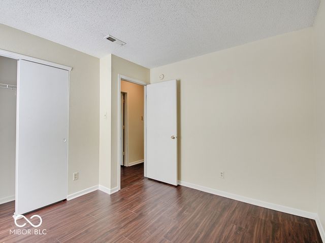 2372 Summerwood Lane, Greenwood, IN 46143