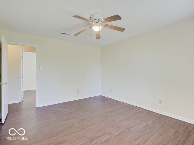 2372 Summerwood Lane, Greenwood, IN 46143