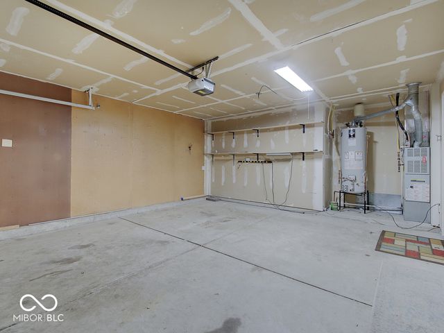 2372 Summerwood Lane, Greenwood, IN 46143