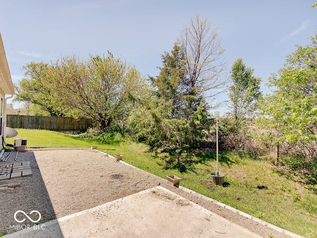 2372 Summerwood Lane, Greenwood, IN 46143