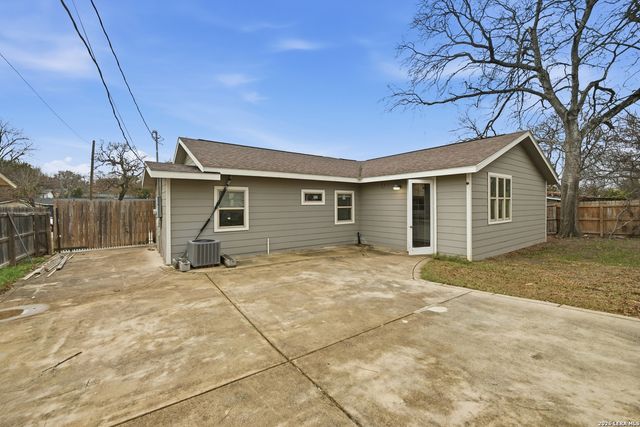 243 Chesswood, San Antonio, TX 78228