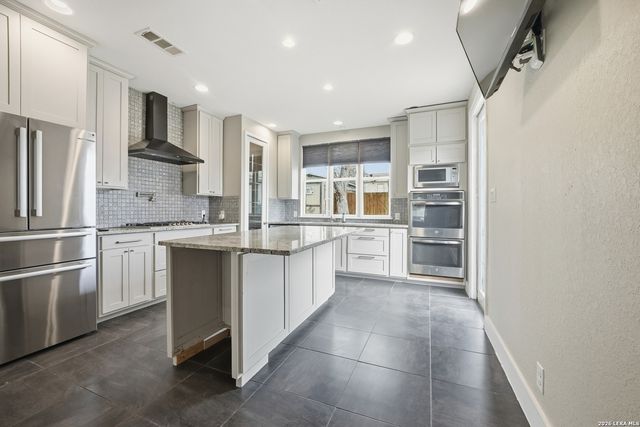 243 Chesswood, San Antonio, TX 78228