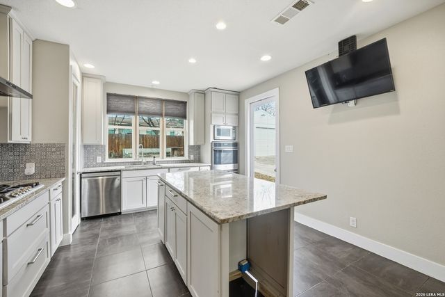 243 Chesswood, San Antonio, TX 78228