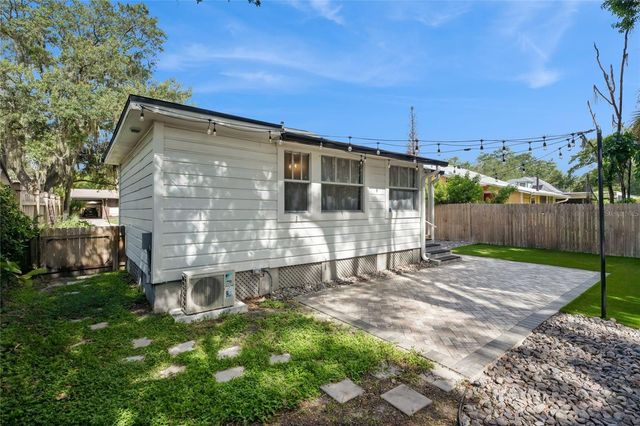 809 N HYER AVENUE, Orlando, FL 32803