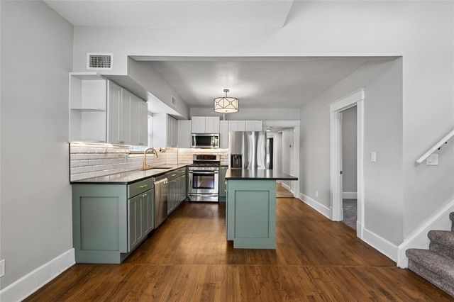 809 N HYER AVENUE, Orlando, FL 32803
