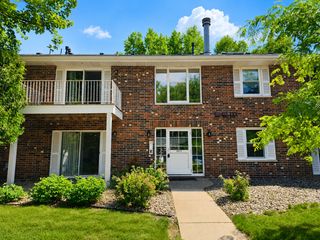 6317 Alderwood Bay A, Woodbury, MN 55125