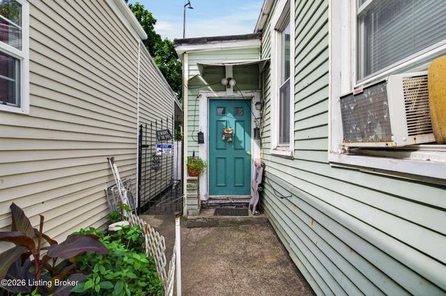 938 Samuel St, Louisville, KY 40204
