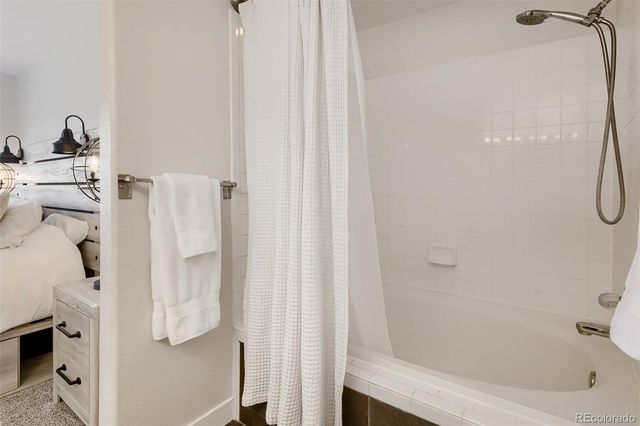4809 Collinsville Place, Littleton, CO 80130
