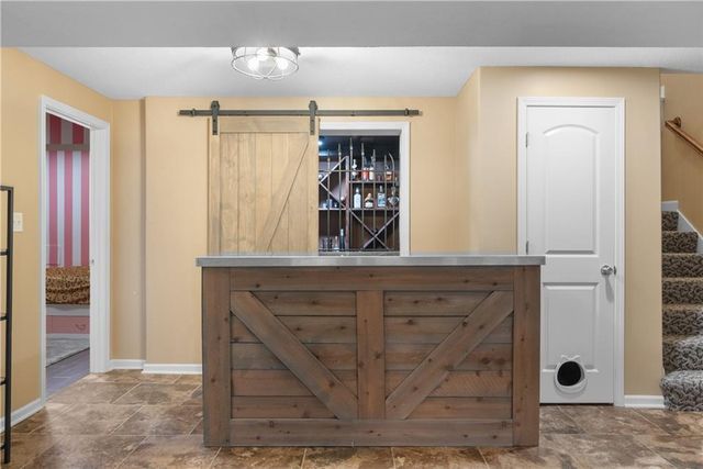 2311 NW Hedgewood Drive, Grain Valley, MO 64029