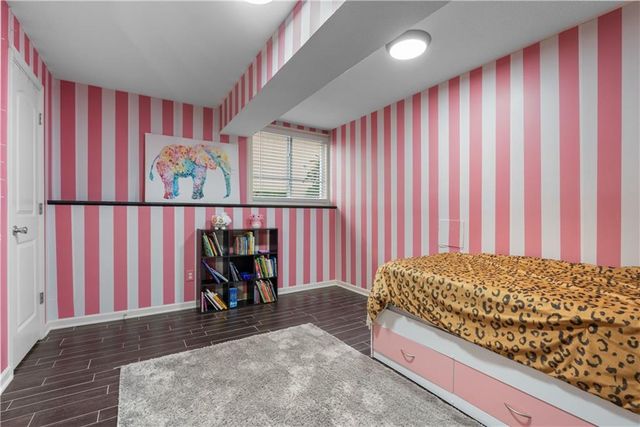 2311 NW Hedgewood Drive, Grain Valley, MO 64029