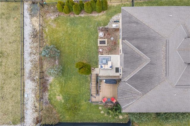 2311 NW Hedgewood Drive, Grain Valley, MO 64029