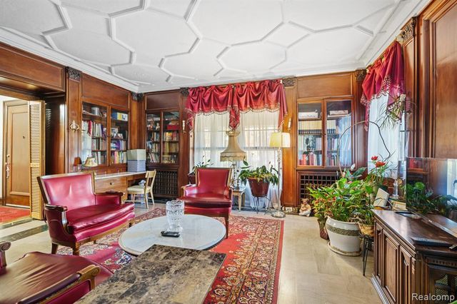 1135 Chicago Boulevard, Detroit, MI 48202