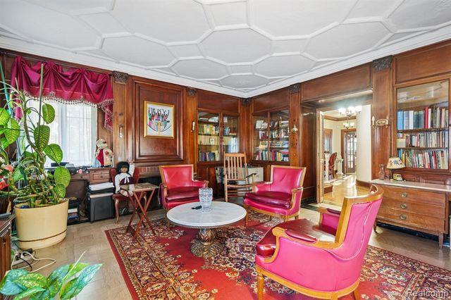 1135 Chicago Boulevard, Detroit, MI 48202