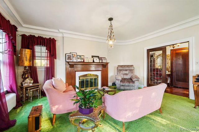 1135 Chicago Boulevard, Detroit, MI 48202