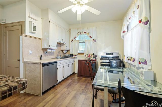 1135 Chicago Boulevard, Detroit, MI 48202