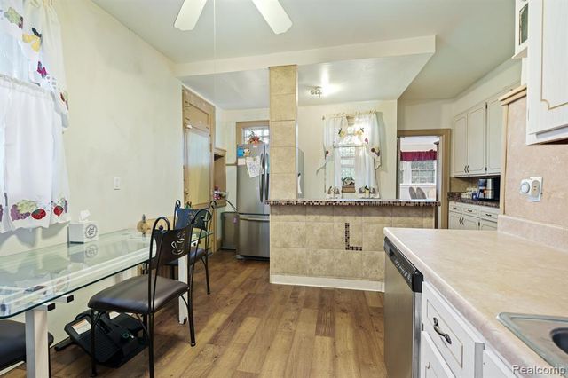 1135 Chicago Boulevard, Detroit, MI 48202