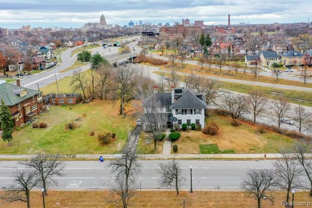 1135 Chicago Boulevard, Detroit, MI 48202