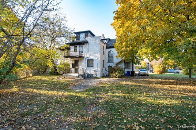 1135 Chicago Boulevard, Detroit, MI 48202