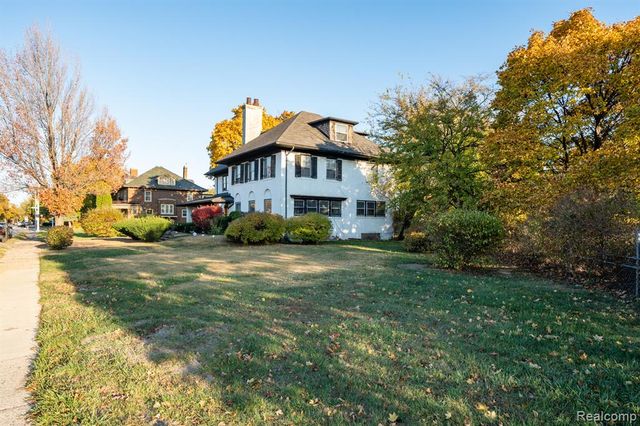 1135 Chicago Boulevard, Detroit, MI 48202