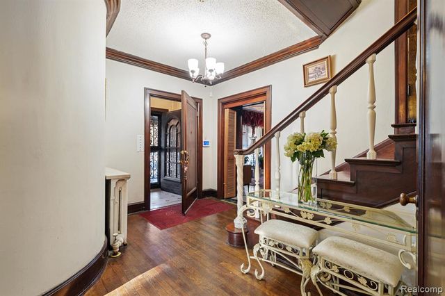 1135 Chicago Boulevard, Detroit, MI 48202