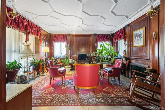 1135 Chicago Boulevard, Detroit, MI 48202