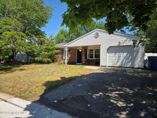 50 Newtons Corner Road, Howell, NJ 07731