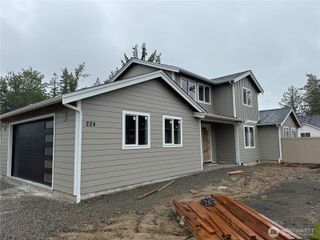 224 N 54th Place, Mount Vernon, WA 98273