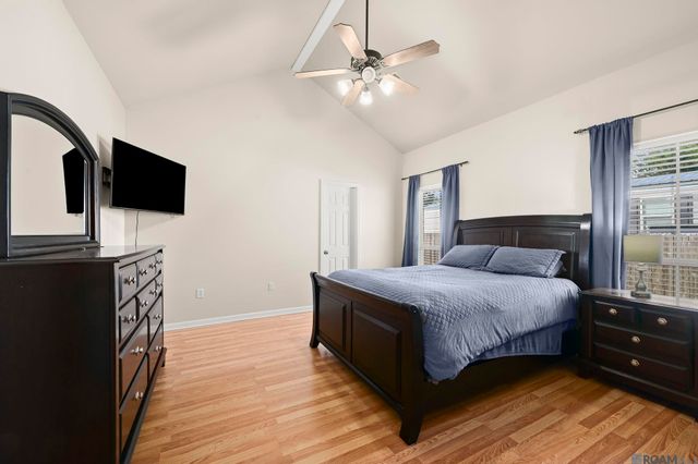 13529 Chase St, Gonzales, LA 70737