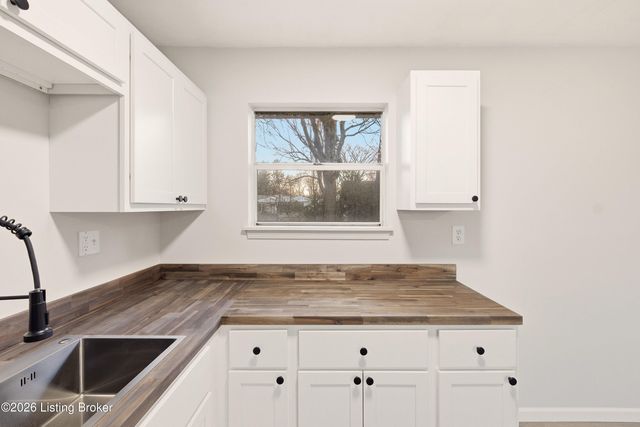 4705 Marcy Ave, Louisville, KY 40272