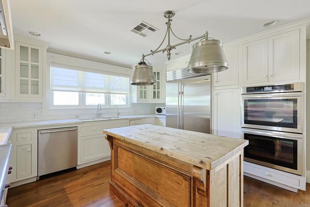 1000 G Avenue, Coronado, CA 92118