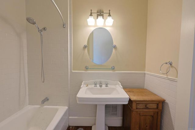 1000 G Avenue, Coronado, CA 92118