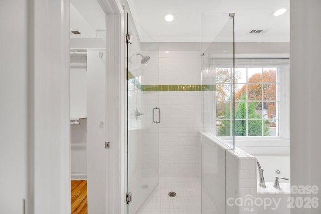 1210 Mendenhall Court, Charlotte, NC 28211