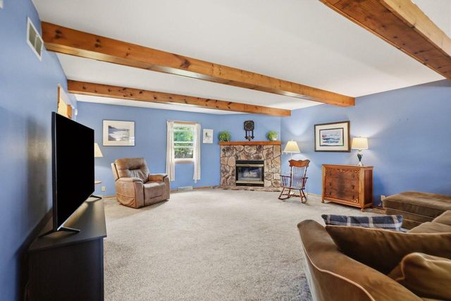 2028 Chapman DRIVE, Waukesha, WI 53189