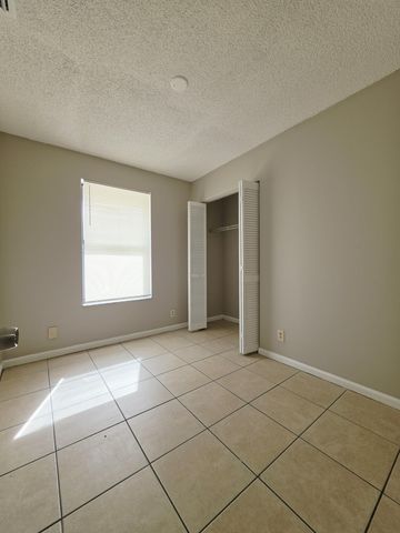 1157 Hyacinth Place A, Wellington, FL 33414