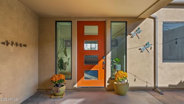 1353 E PASEO Way, Phoenix, AZ 85042