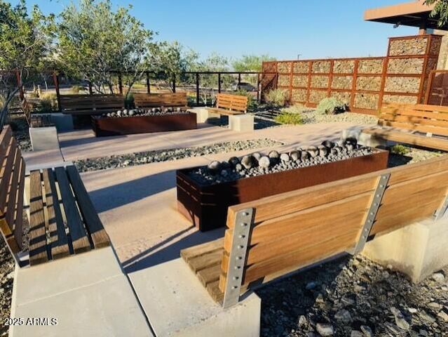 1353 E PASEO Way, Phoenix, AZ 85042