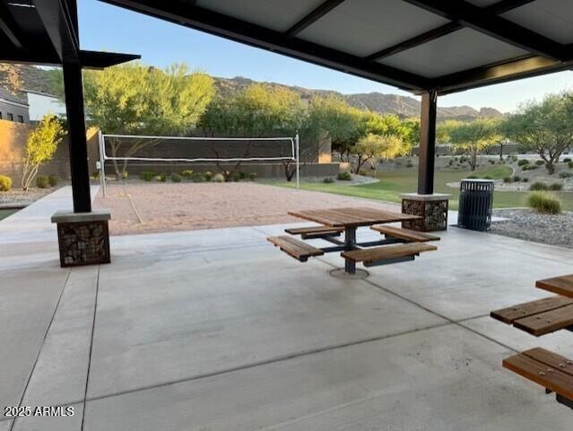 1353 E PASEO Way, Phoenix, AZ 85042