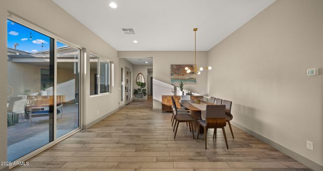 1353 E PASEO Way, Phoenix, AZ 85042