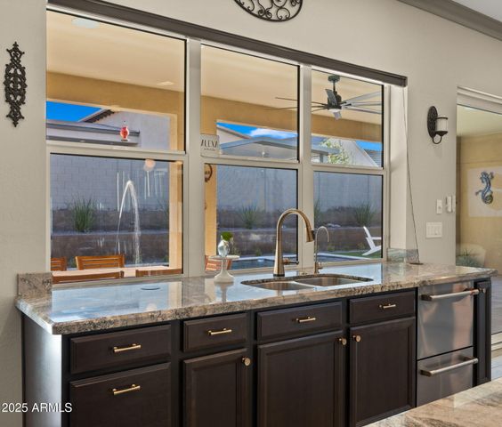 1353 E PASEO Way, Phoenix, AZ 85042