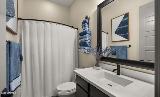 1353 E PASEO Way, Phoenix, AZ 85042