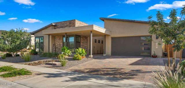 1353 E PASEO Way, Phoenix, AZ 85042