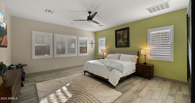 1353 E PASEO Way, Phoenix, AZ 85042