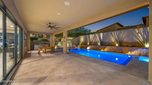 1353 E PASEO Way, Phoenix, AZ 85042