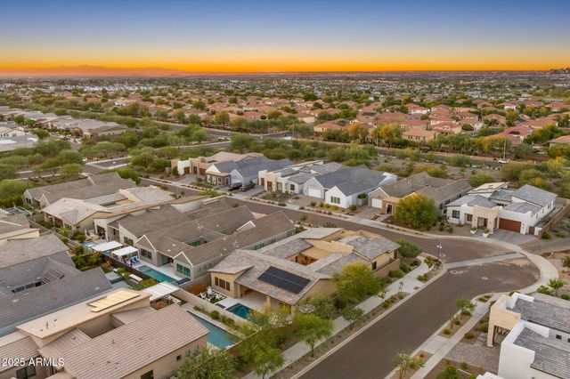 1353 E PASEO Way, Phoenix, AZ 85042