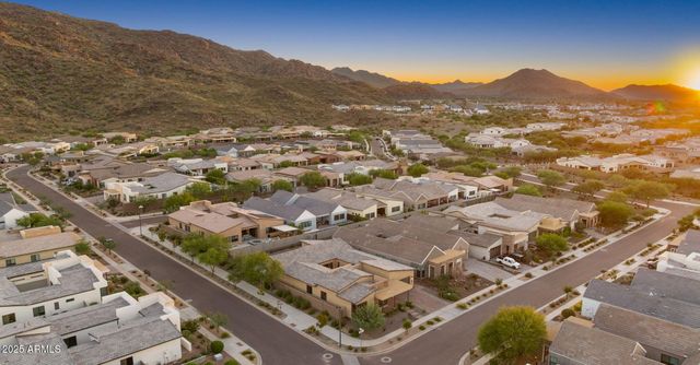 1353 E PASEO Way, Phoenix, AZ 85042