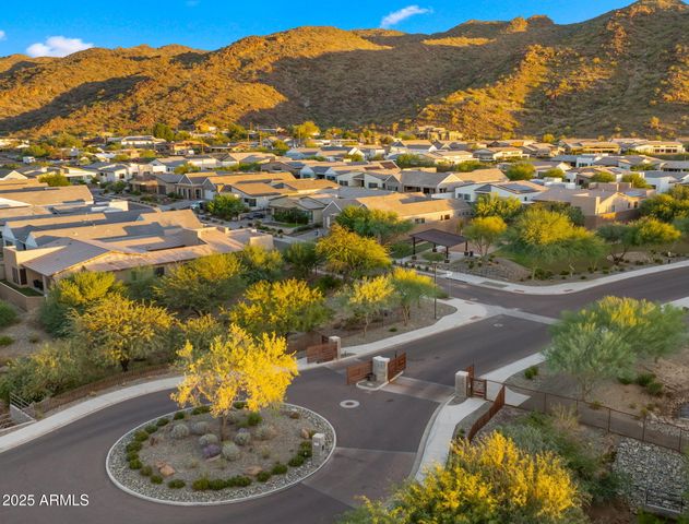 1353 E PASEO Way, Phoenix, AZ 85042