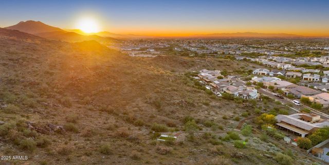 1353 E PASEO Way, Phoenix, AZ 85042