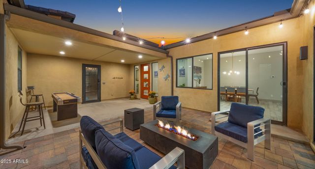 1353 E PASEO Way, Phoenix, AZ 85042