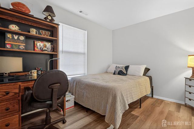 373 McDowell Drive, East Brunswick, NJ 08816